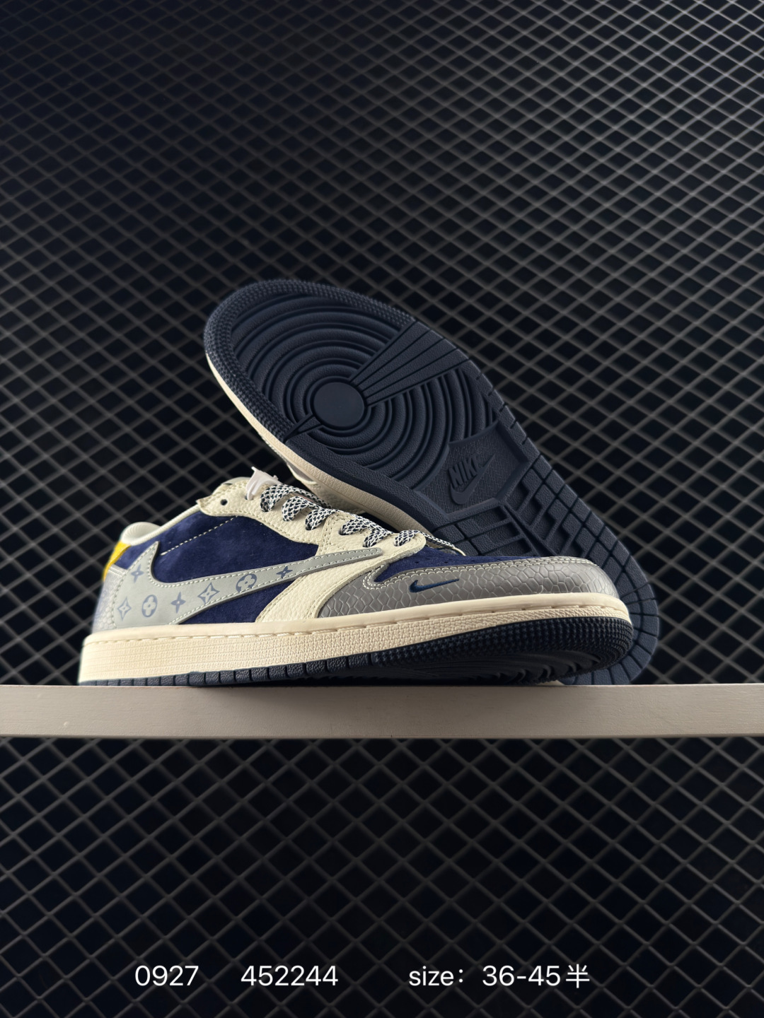 Travis Scott x Air Jordan 1 Low